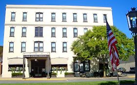 Penn Wells Hotel Wellsboro